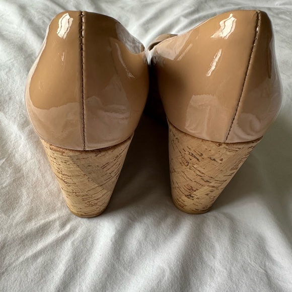 Stuart Weitzman Size 8 Peep Toe Patent Wedges - Picture 8 of 11
